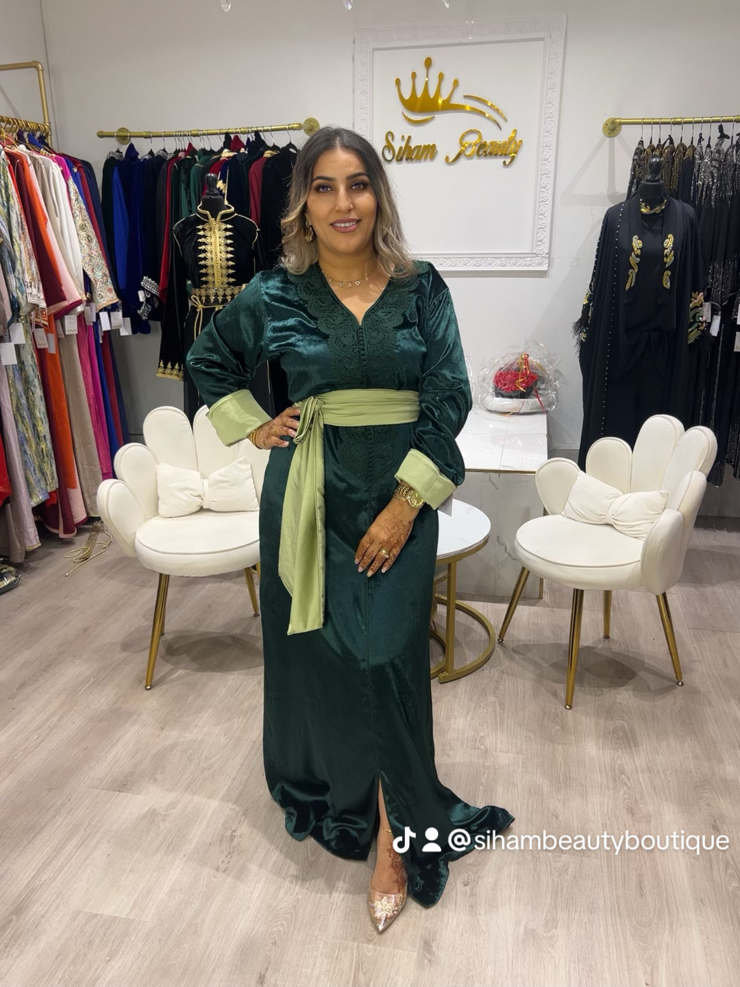 A CAFTAN DESI