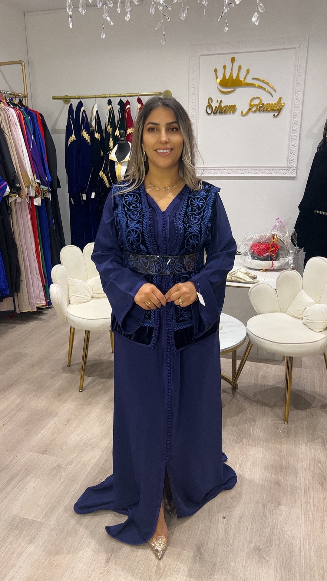 A CAFTAN MODERNE