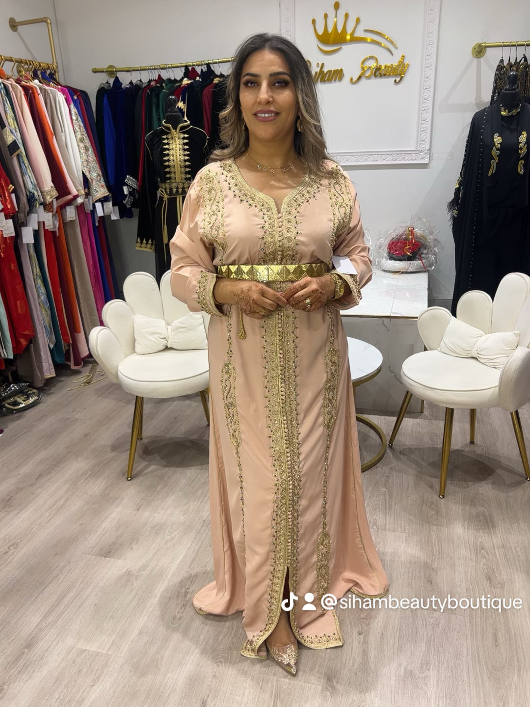 A CAFTAN REINE