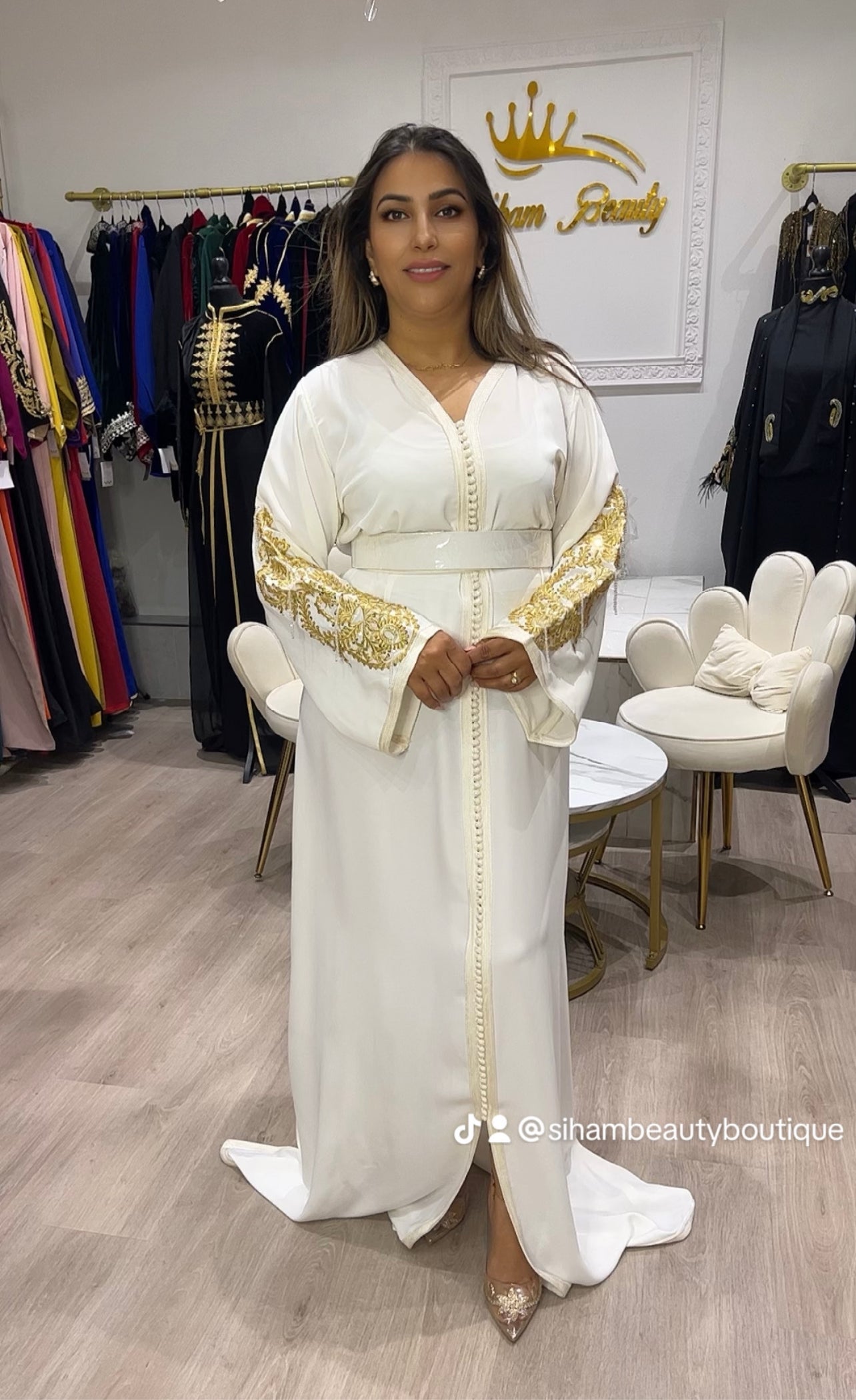 A CAFTAN MIRA