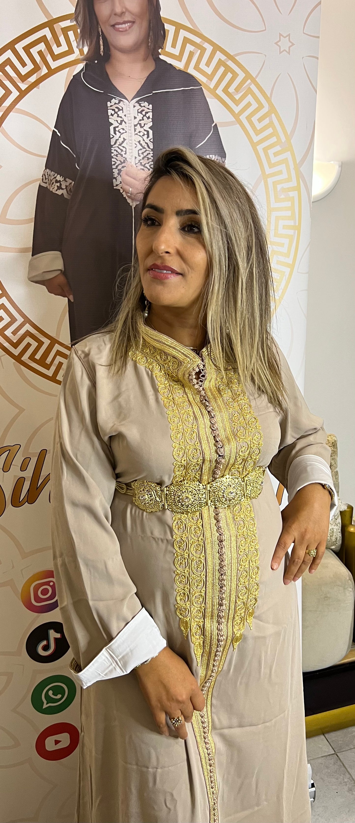 CAFTAN ROYALE BEIGE OR avec ceinture